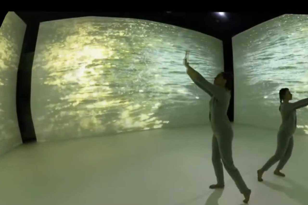Environnement visuel immersif créé pour la chorégraphe Andrée Martin